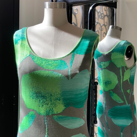 Resort Patterned Sweater Dress w Chemise Lining - Picture 4 of 9